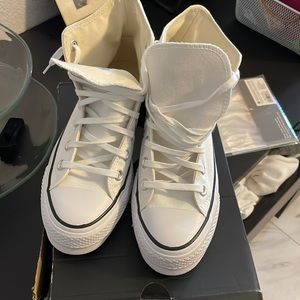 Converse Lift Hi platform